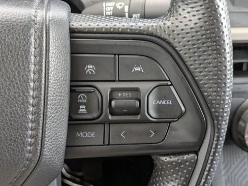 Used 2025 Toyota Tacoma SR AWD/4WD image 26