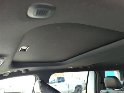 Used 2021 Jeep Grand Cherokee L Laredo image 18