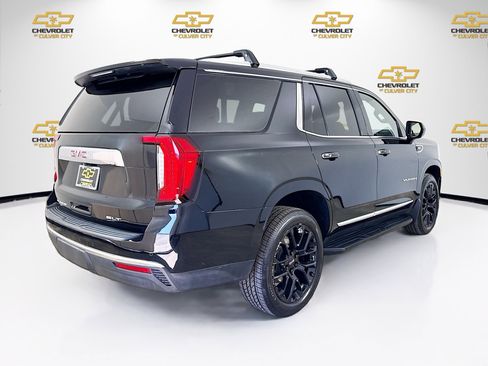 Used 2023 GMC Yukon SLT AWD/4WD image 7