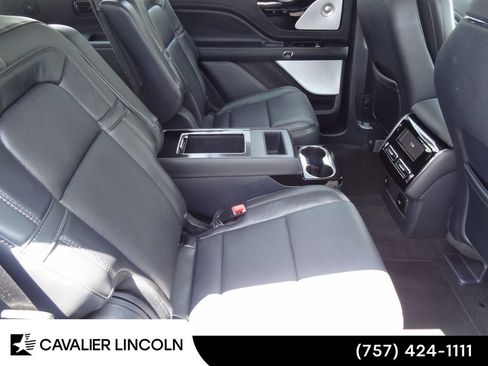 Used 2026 Lincoln Aviator Reserve AWD/4WD image 14