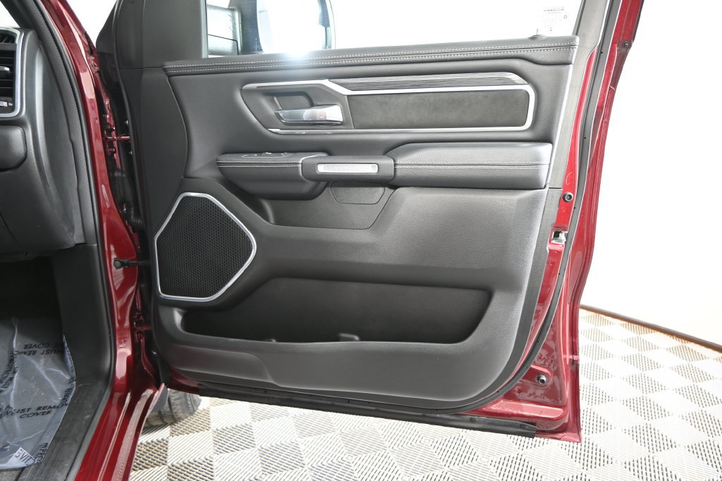 Used 2023 RAM 1500 Laramie AWD/4WD image 13