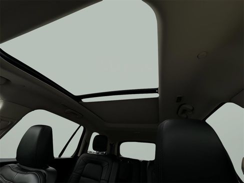 Used 2024 Lincoln Aviator Reserve w/ Elements Package Plus image 12