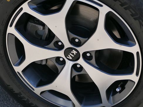 Used 2021 Kia Telluride EX FWD image 10