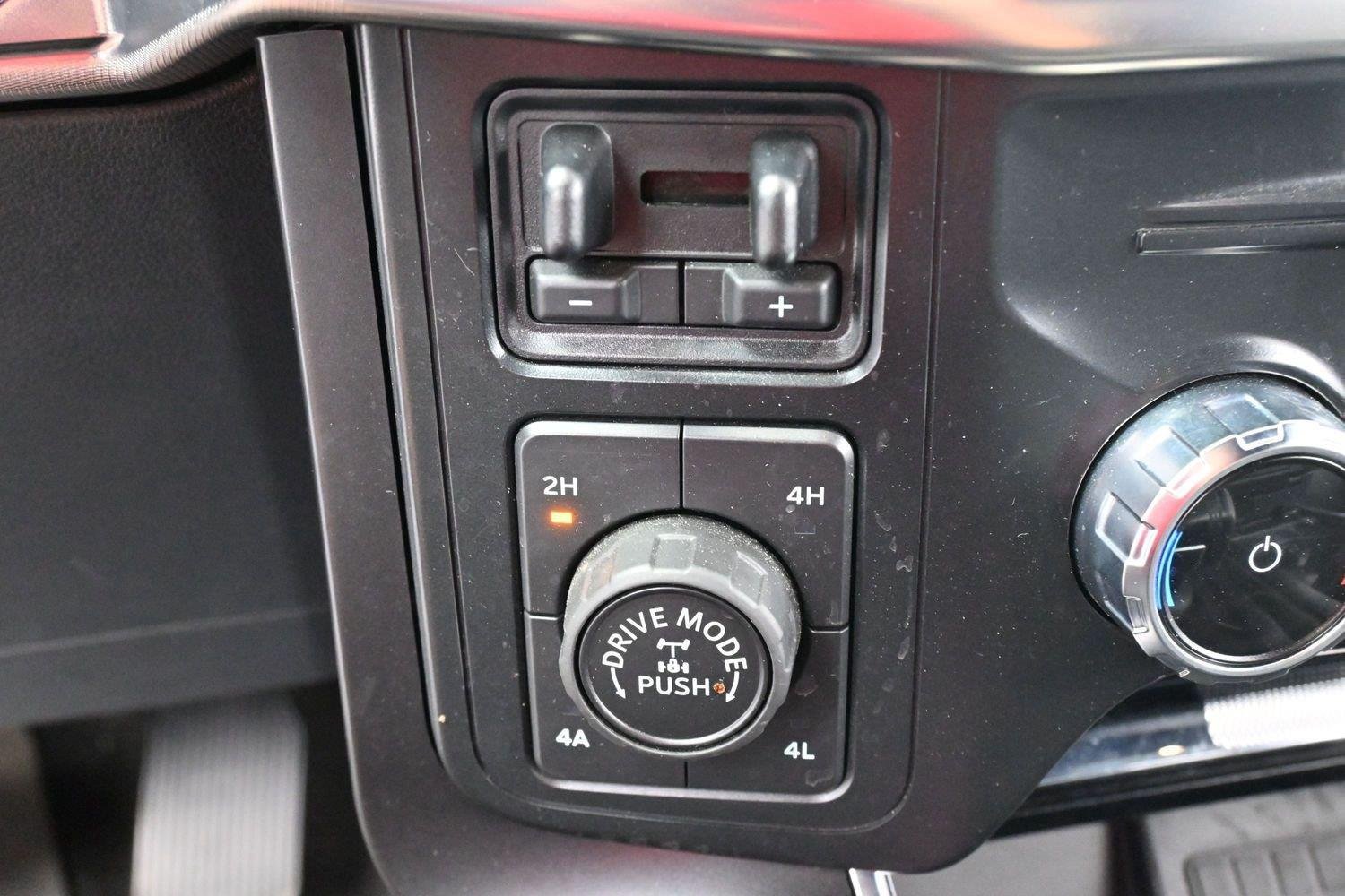 Used 2022 Ford F150 Raptor w/ Equipment Group 801A High AWD/4WD image 26