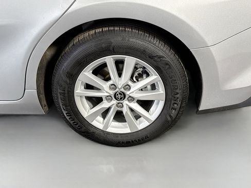 Used 2025 Toyota Camry LE FWD image 37