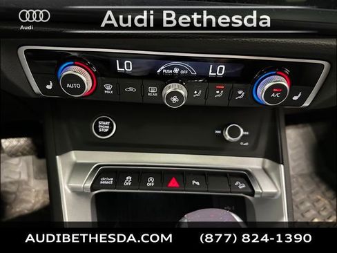 Certified 2025 Audi Q3 2.0T Premium w/ Convenience Package AWD/4WD image 23