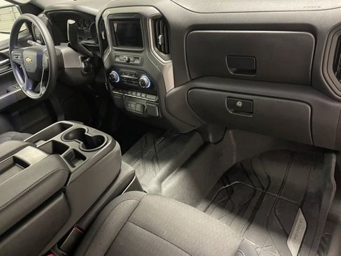 Used 2024 Chevrolet Silverado 1500 Custom w/ Turbomax Blackout Package image 15