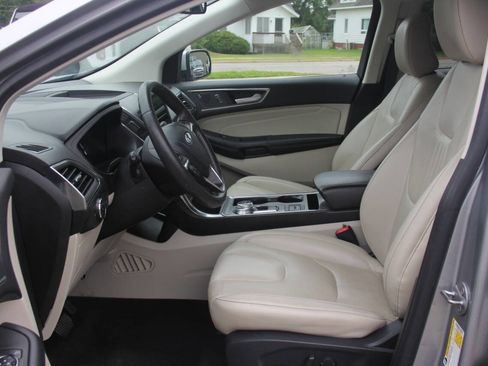 Certified 2022 Ford Edge Titanium image 22