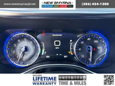 New 2026 Chrysler Pacifica Pinnacle image 28