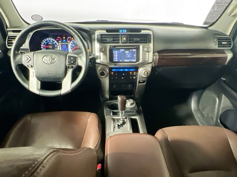Used 2018 Toyota 4Runner Limited AWD/4WD image 29