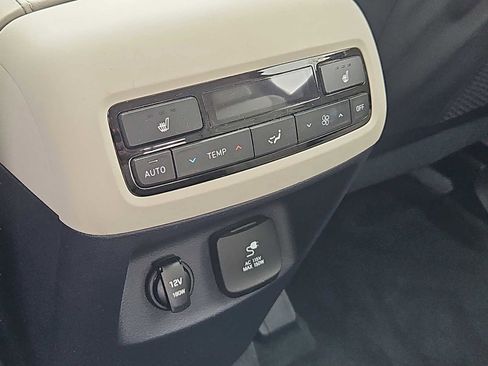 Used 2021 Hyundai Palisade SEL w/ Premium Package AWD/4WD image 22