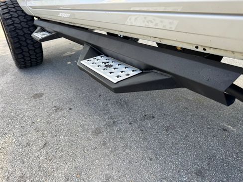 Used 2018 RAM 2500 Tradesman w/ Chrome Appearance Group image 23