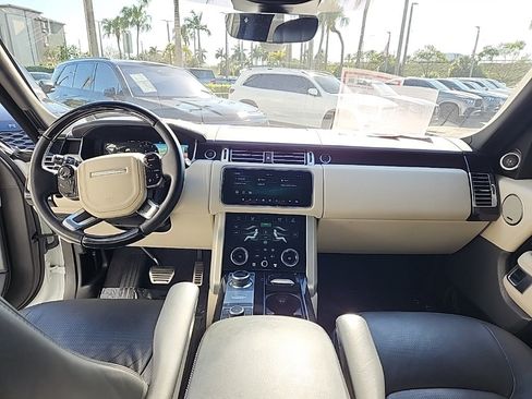 Used 2022 Land Rover Range Rover P525 Westminster Edition image 21