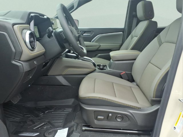 New 2026 Chevrolet Colorado ZR2 AWD/4WD image 17