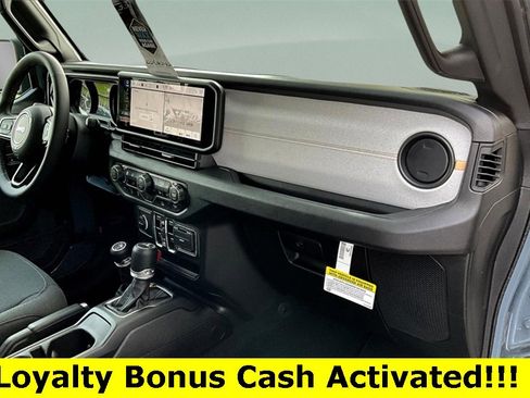 New 2025 Jeep Gladiator Sport image 16