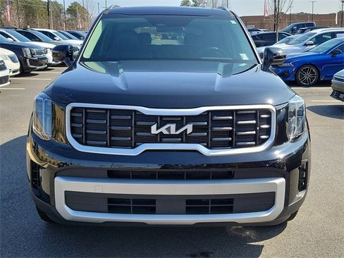 Used 2025 Kia Telluride S image 2