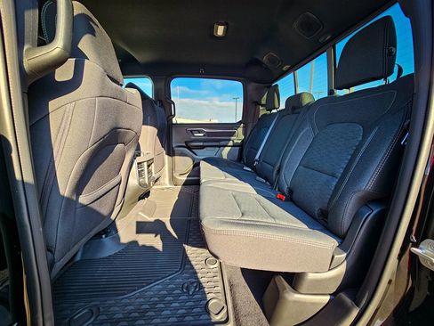 New 2026 RAM 1500 4x4 Crew Cab image 37