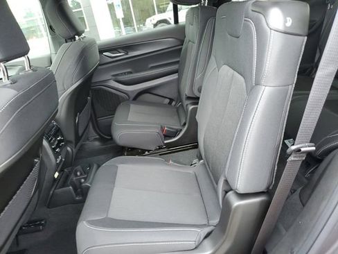 New 2025 Jeep Grand Cherokee L Laredo w/ Luxury Tech Group I image 16