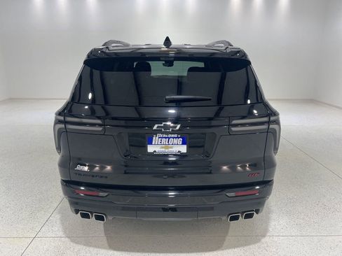 Used 2024 Chevrolet Traverse RS image 4