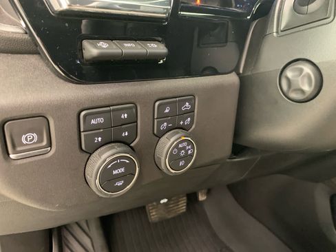 Used 2023 Chevrolet Silverado 1500 LTZ w/ Technology Package image 21