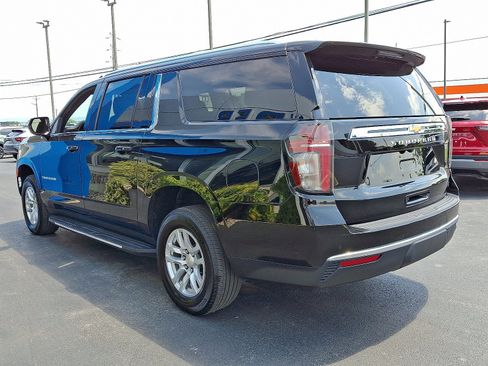 Used 2024 Chevrolet Suburban LS image 4