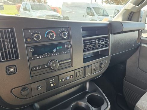 Used 2019 Chevrolet Express 3500 LT w/ LT Preferred Equipment Group image 24