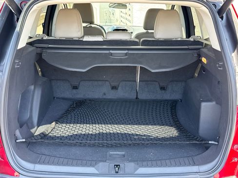 Used 2015 Ford Escape SE w/ SE Chrome Package FWD image 8