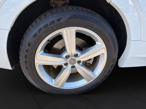 Used 2019 Audi e-tron Premium Plus AWD/4WD image 23