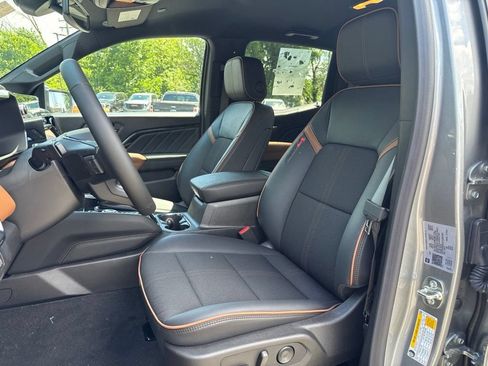New 2026 GMC Canyon AT4 w/ Nightfall Essentials Package AWD/4WD image 10