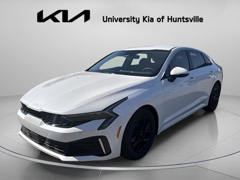 New 2026 Kia K5 LXS FWD image 3