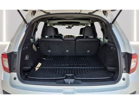 Used 2024 Honda Passport Black Edition image 9