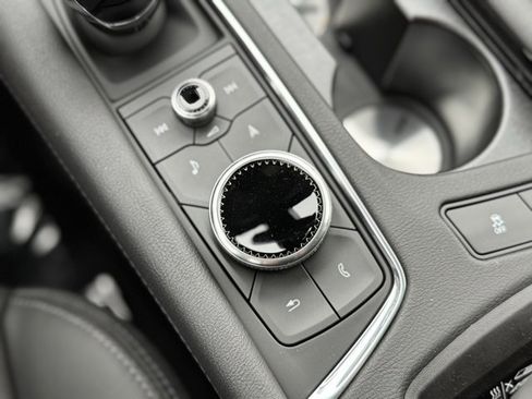 New 2025 Cadillac XT5 Premium Luxury image 19