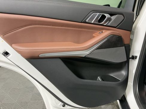 Certified 2025 BMW X5 sDrive40i w/ Premium Package image 23