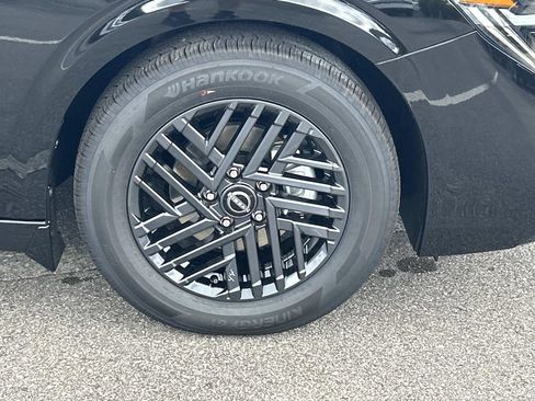 New 2026 Nissan Sentra SV w/ Floor Mat Package FWD image 9