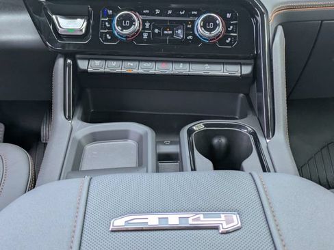 New 2026 GMC Sierra 2500 AT4 w/ AT4 Premium Plus Package AWD/4WD image 21