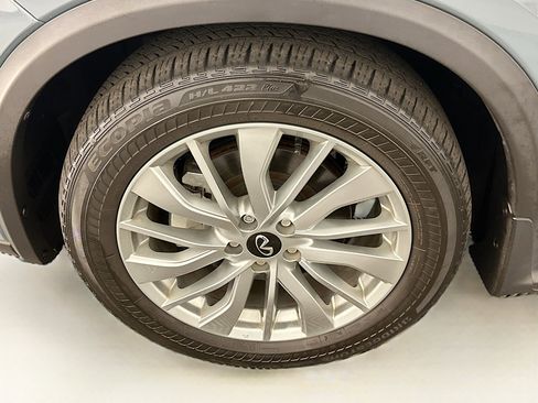 Used 2023 INFINITI QX50 Luxe AWD/4WD image 11