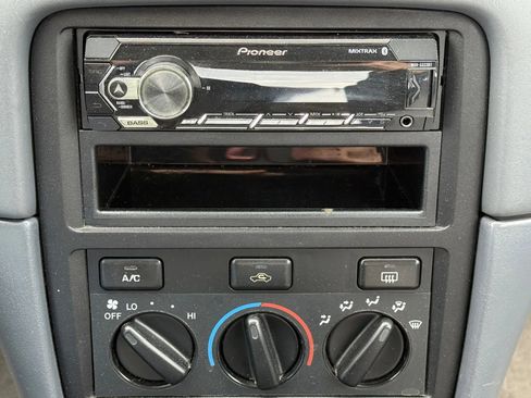 Used 2001 Toyota Camry CE image 26