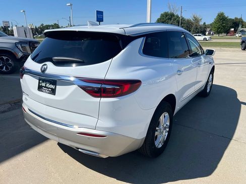 Used 2020 Buick Enclave Essence w/ Trailering Package, 5000 lbs. AWD/4WD image 9