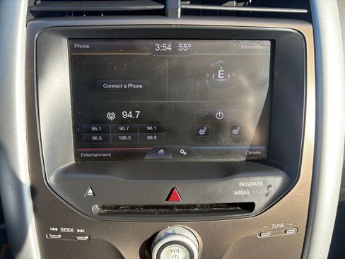 Used 2013 Ford Edge SEL image 14