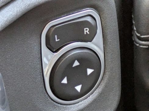 New 2026 Jeep Wrangler Unlimited Sahara AWD/4WD image 24