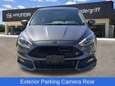 Used 2018 Ford Focus ST w/ Equipment Group 402A image 4