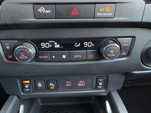 Used 2024 Nissan Frontier SV w/ SV Convenience Package image 22
