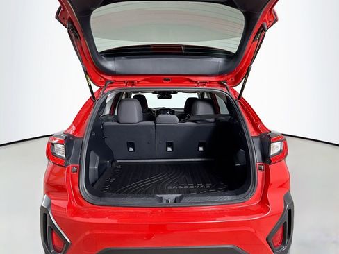 Used 2025 Subaru Crosstrek 2.0i Premium image 31