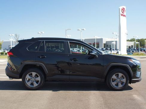 Used 2024 Toyota RAV4 XLE image 18
