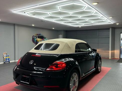 Used 2015 Volkswagen Beetle 1.8T image 6