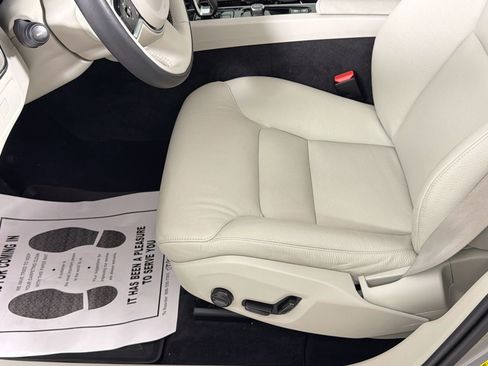 Certified 2023 Volvo XC60 B5 Plus w/ Protection Package Premier FWD image 21
