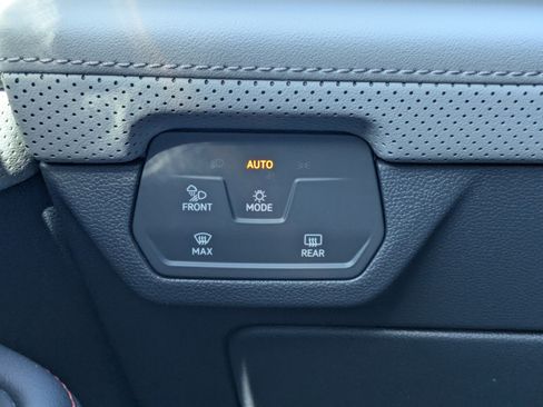 New 2026 Volkswagen Atlas Peak Edition AWD/4WD image 28