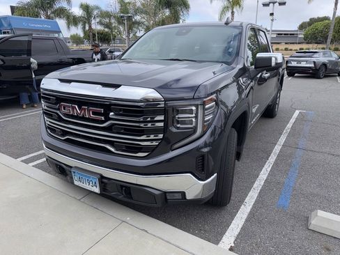 Used 2025 GMC Sierra 1500 SLT AWD/4WD image 2