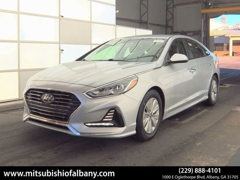 Used 2019 Hyundai Sonata SE image 1