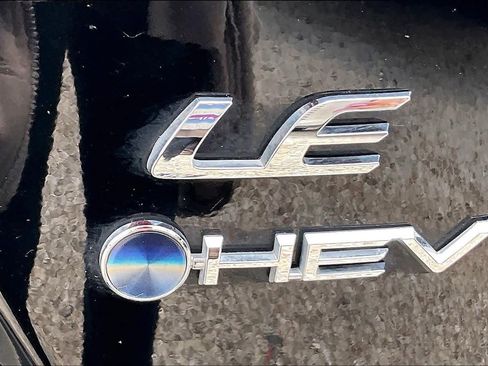 Used 2025 Toyota Corolla LE FWD image 10